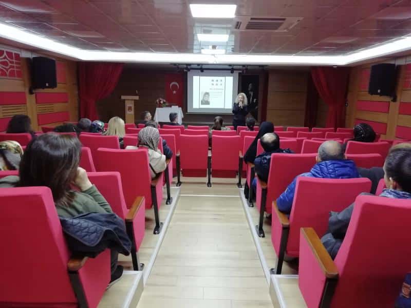 Veli Semineri: Aile ici İletisim